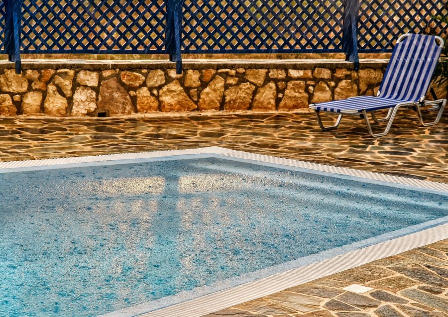 Invernador para piscinas: ¿qué es y cómo debe usarse?