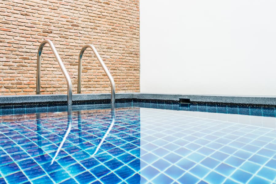 ¿Cómo saber cuál es la profundidad ideal de una piscina?